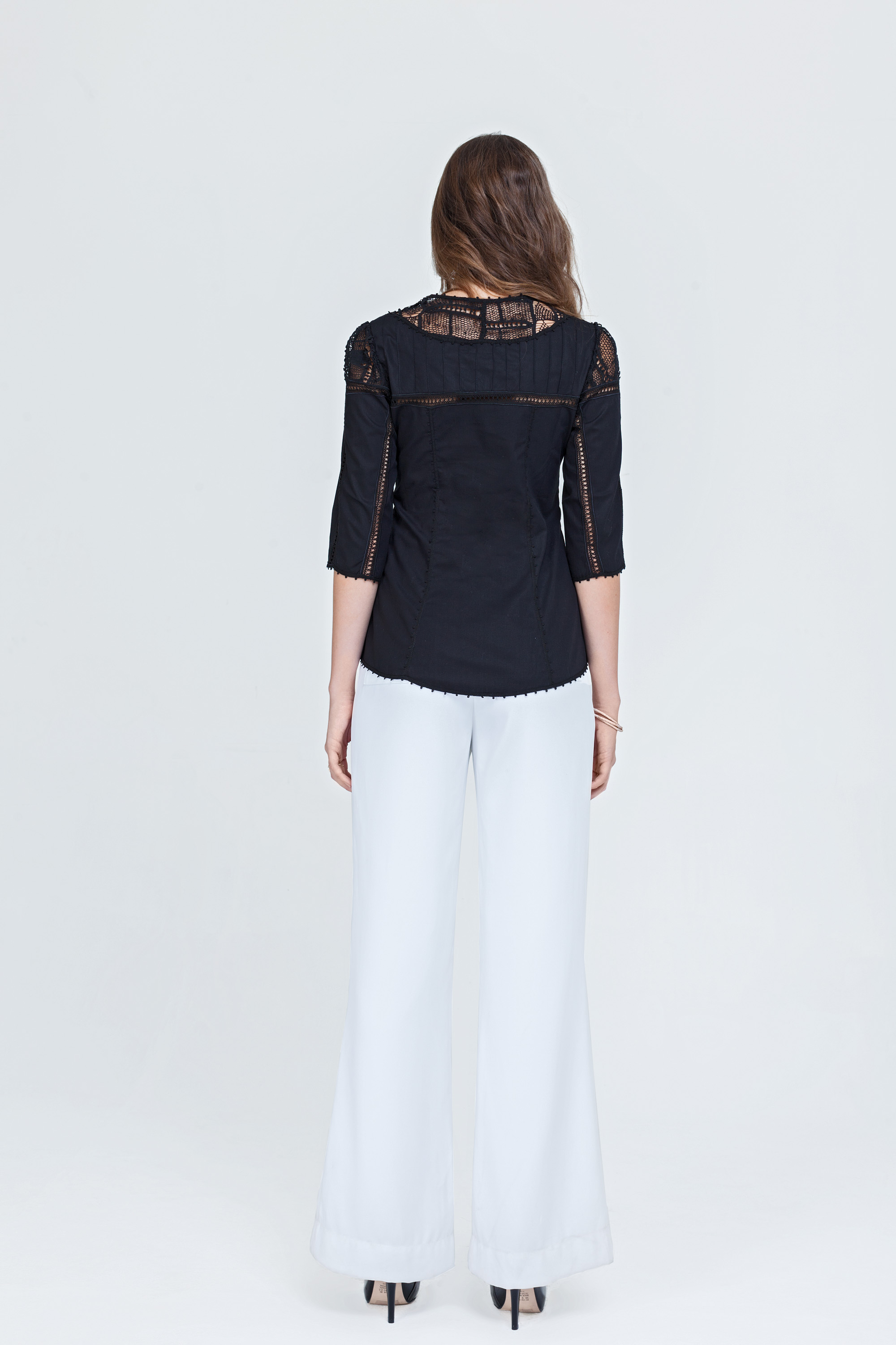 BLUSA COM RENDA RENASCENÇA 
