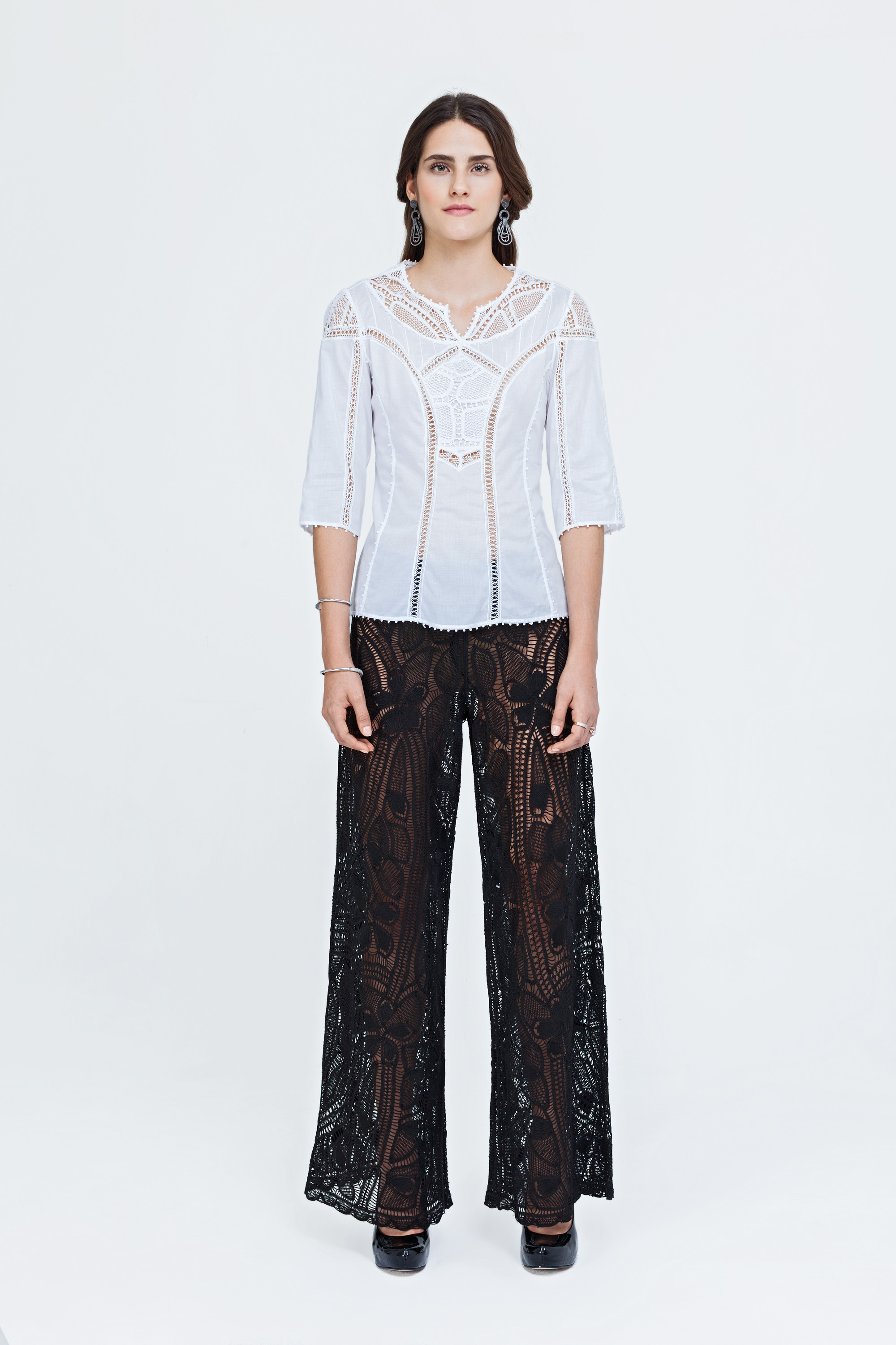 BLUSA COM RENDA RENASCENÇA 
