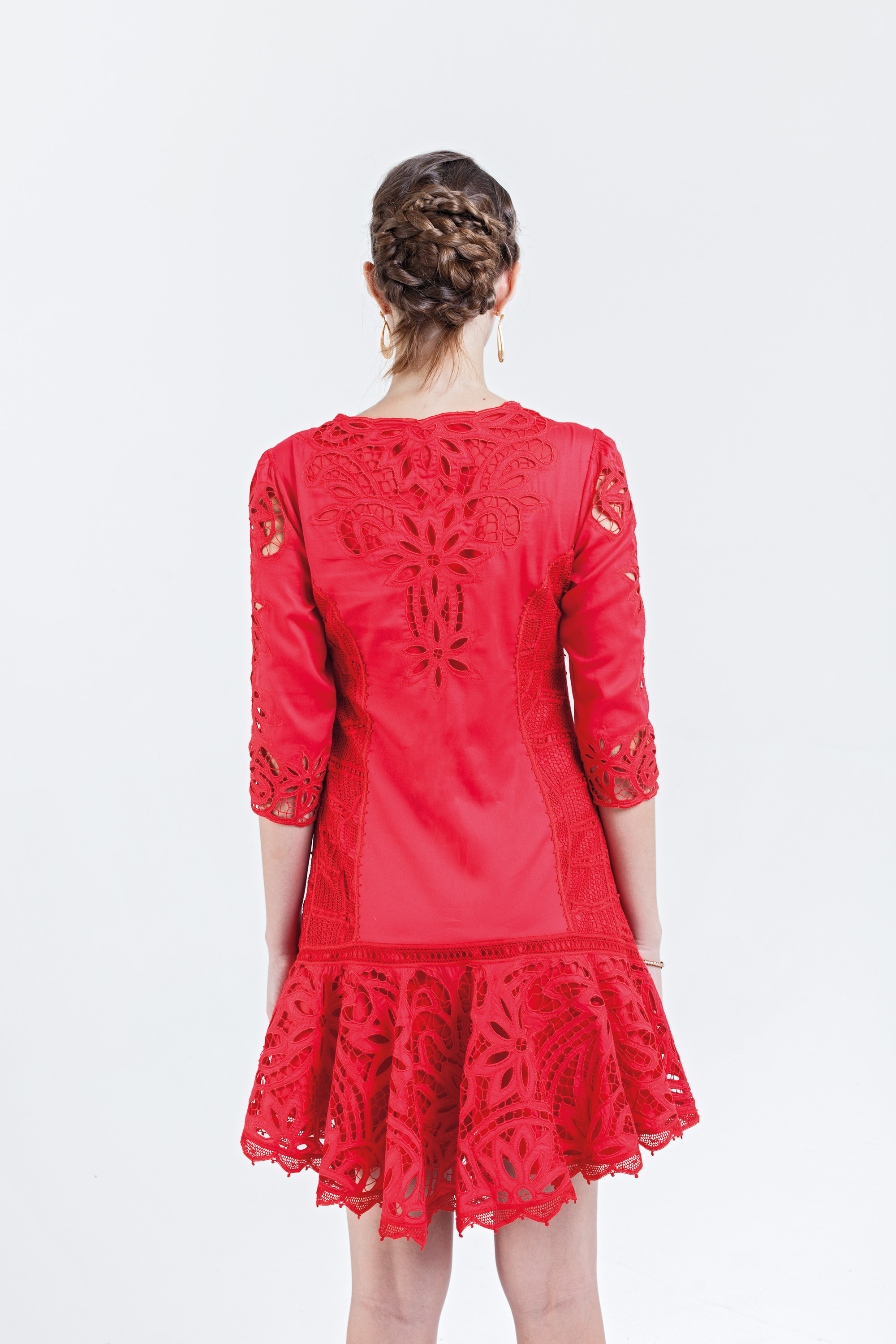 VESTIDO EM MIX  DE RENDA RENASCENÇA E RICHILIEU 
